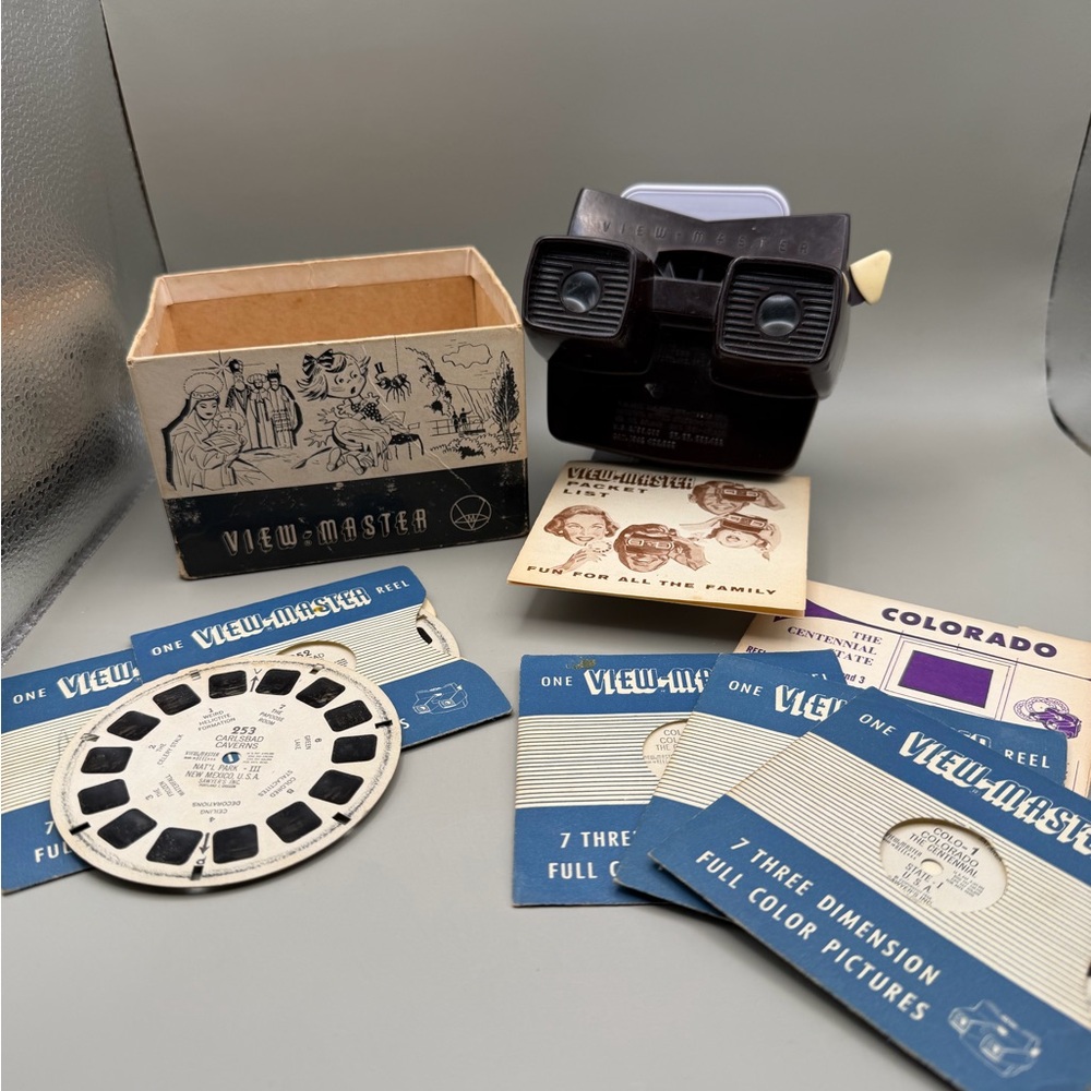 Vintage View-Master with 6 Reels